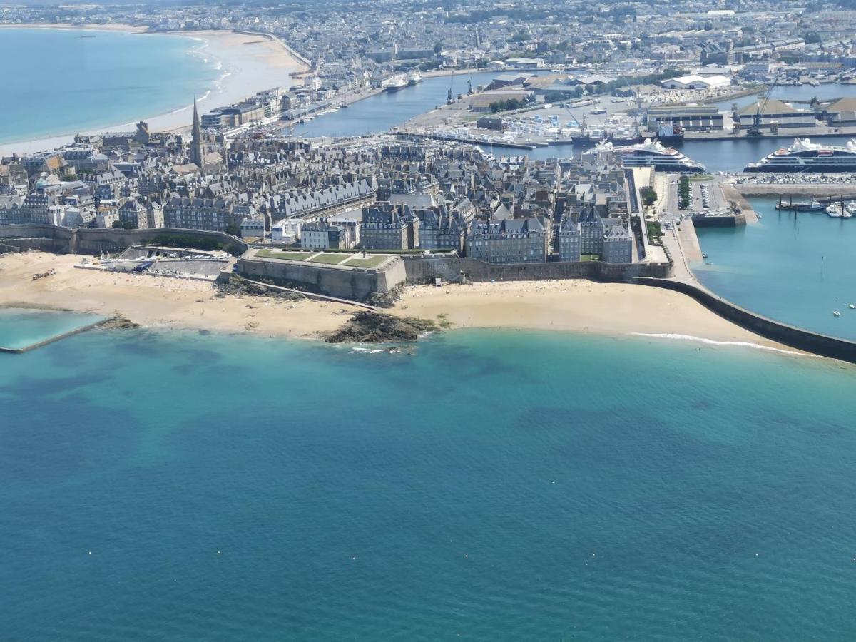 Curtiss Saint-Malo Exterior photo